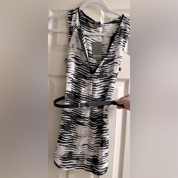 Zebra Top with belt - Picture 1 of 4